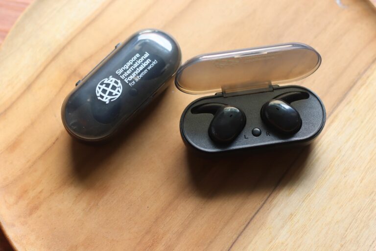 Custom earbuds